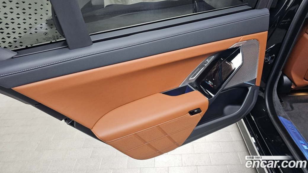 BMW 7-Series 740i xDrive M Sport, 2025