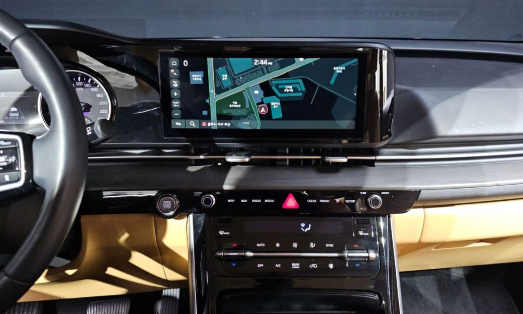 Kia Carnival 9-Seater Noblesse, 2023