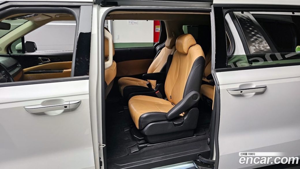 Kia Carnival 9-Seater Noblesse, 2022