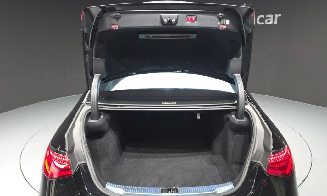 Mercedes-Benz S-Class Maybach S580 4MATIC, 2023
