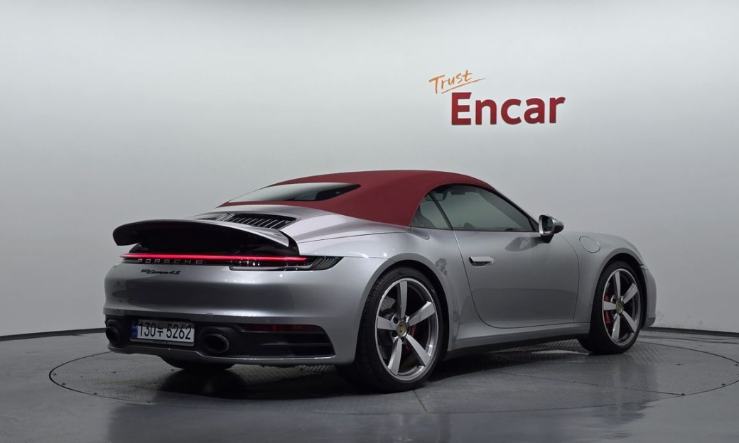 Porsche 911 Carrera 4S Cabriolet, 2022
