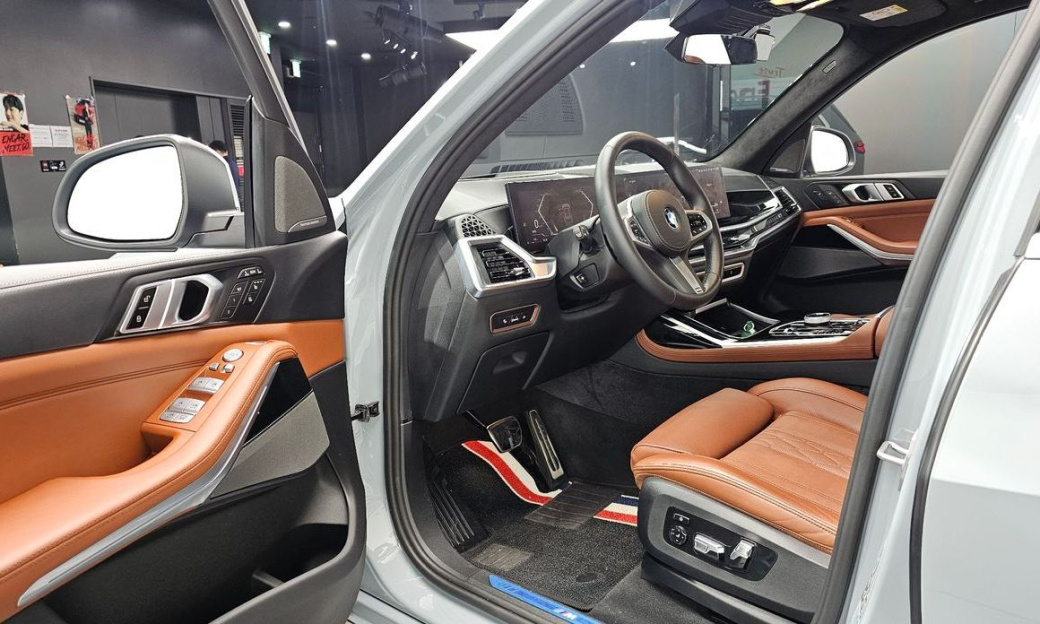 BMW X7 xDrive 40i M Sport 6STR, 2024