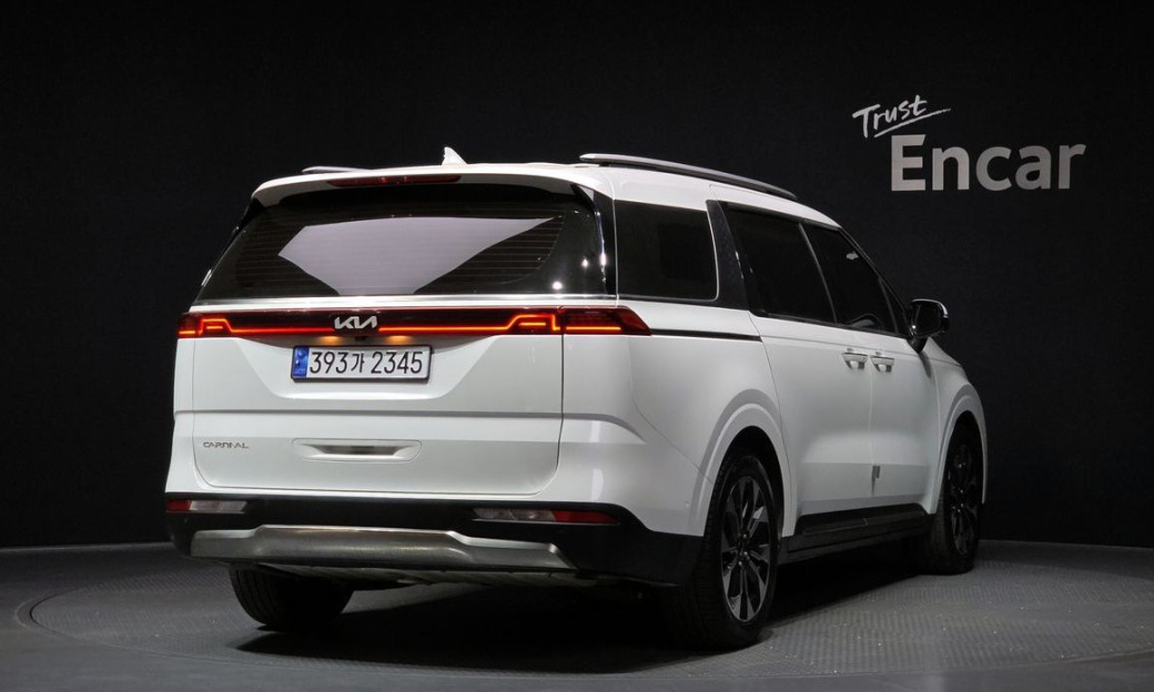 Kia Carnival 9-Seater Signature, 2023