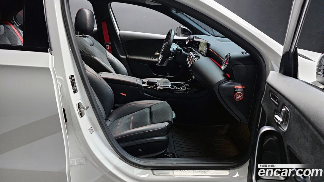 Mercedes-Benz A-Class AMG A35 4MATIC Sedan, 2023