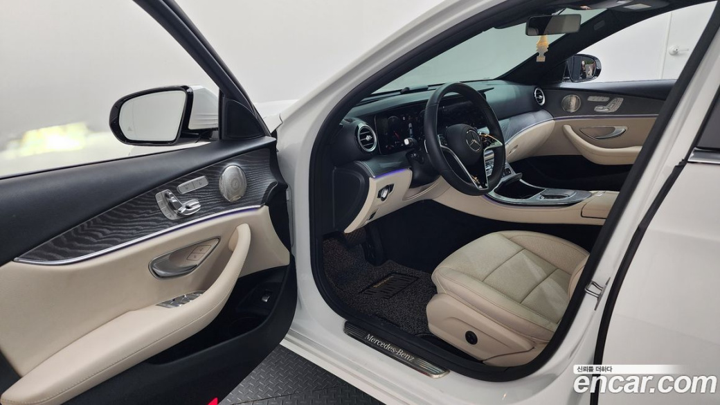 Mercedes-Benz E-Class E350 4MATIC Avantgarde, 2022
