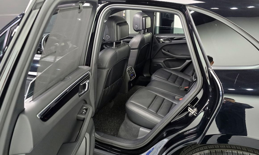 Porsche Macan 2.0, 2024