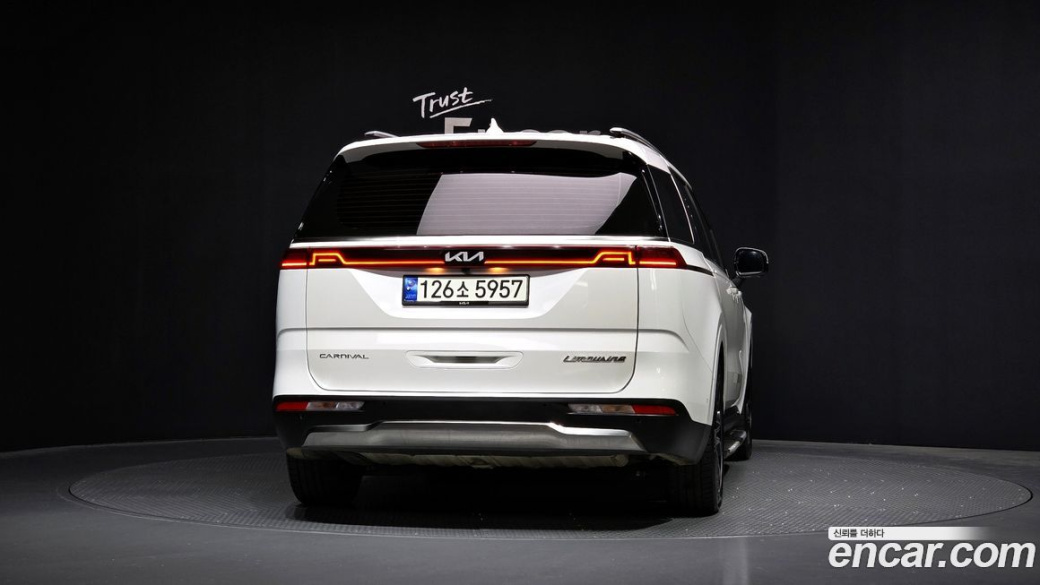 Kia Carnival 7-Seater Signature, 2022
