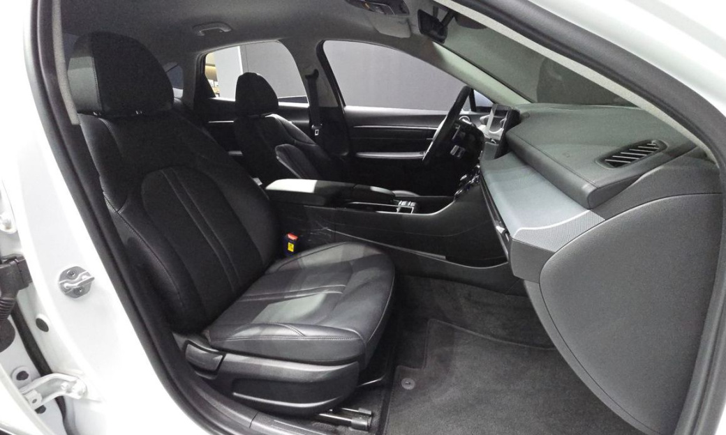 Hyundai Sonata 2.0, 2025