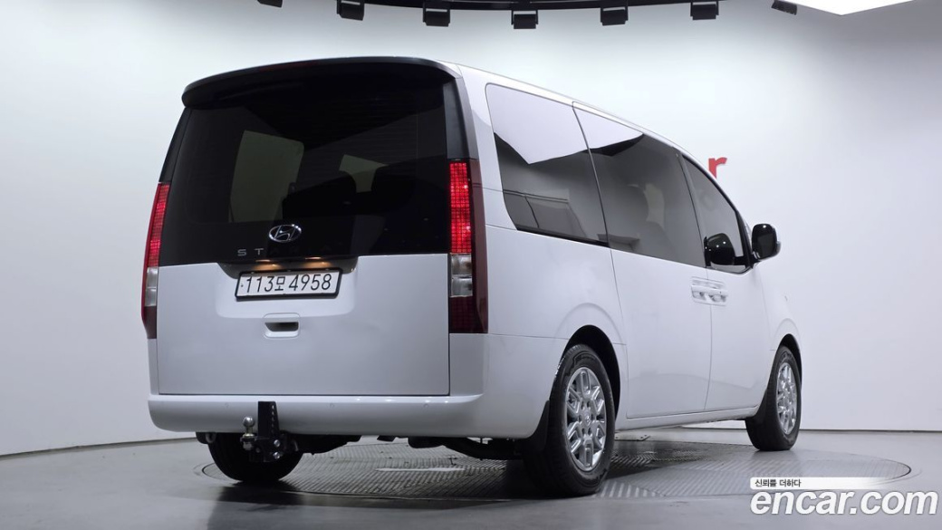 Hyundai Staria Tourer 9-Seater, 2024