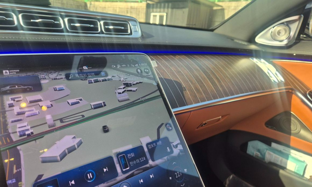 Mercedes-Benz S-Class Maybach S680 4MATIC, 2023
