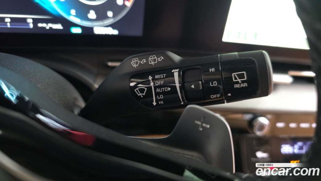 Kia Carnival 7-Seater Signature, 2023