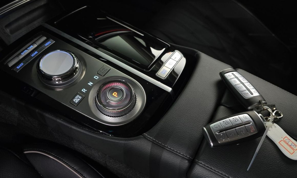 Genesis G80 Gasoline 2.5 Turbo AWD, 2024