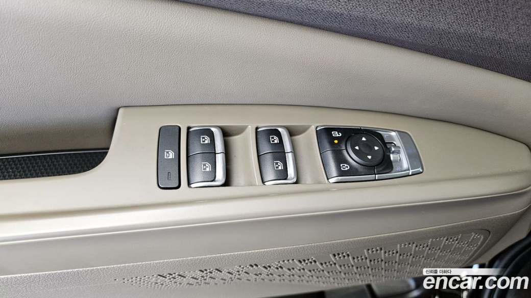 Kia Carnival 9-Seater Noblesse, 2024