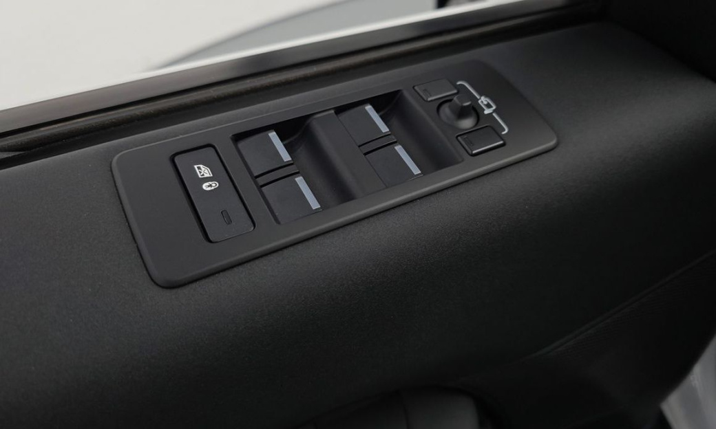 Land Rover Discovery D250 S, 2024