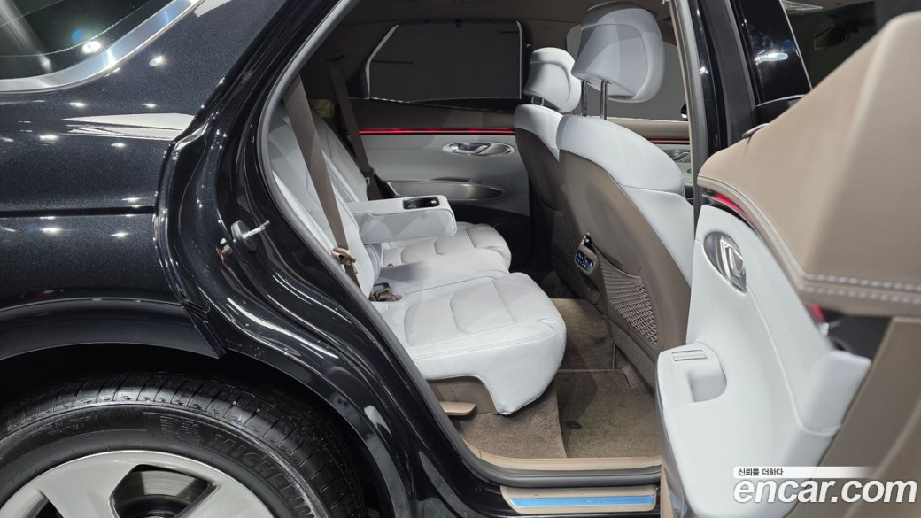 Genesis GV70 2.5T Gasoline AWD, 2025