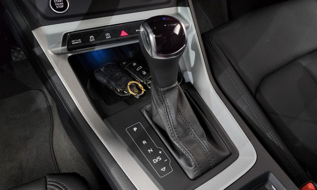 Audi Q3 40 TFSI Quattro Premium, 2024