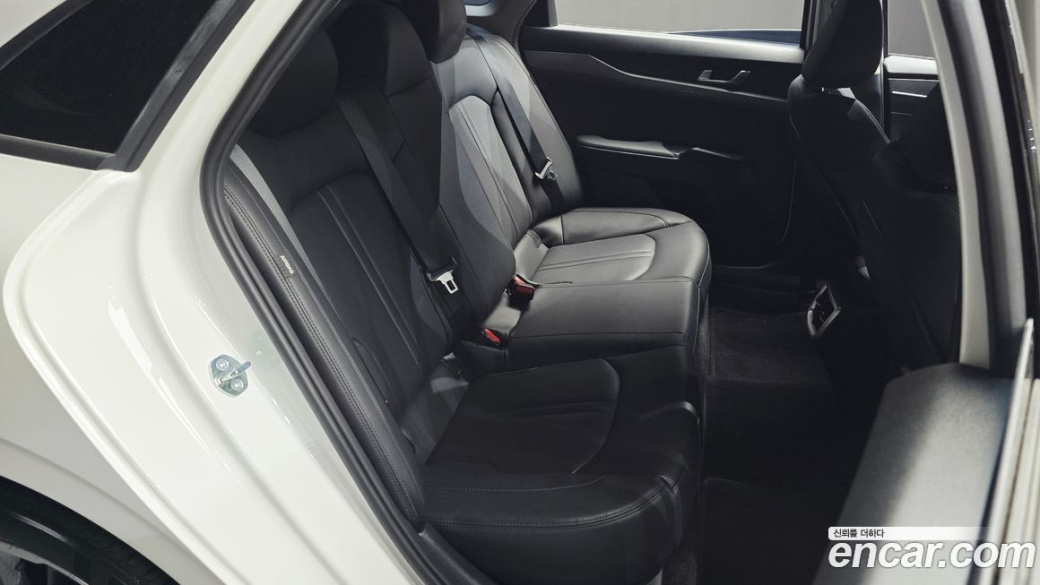 Kia K5 2.0, 2023