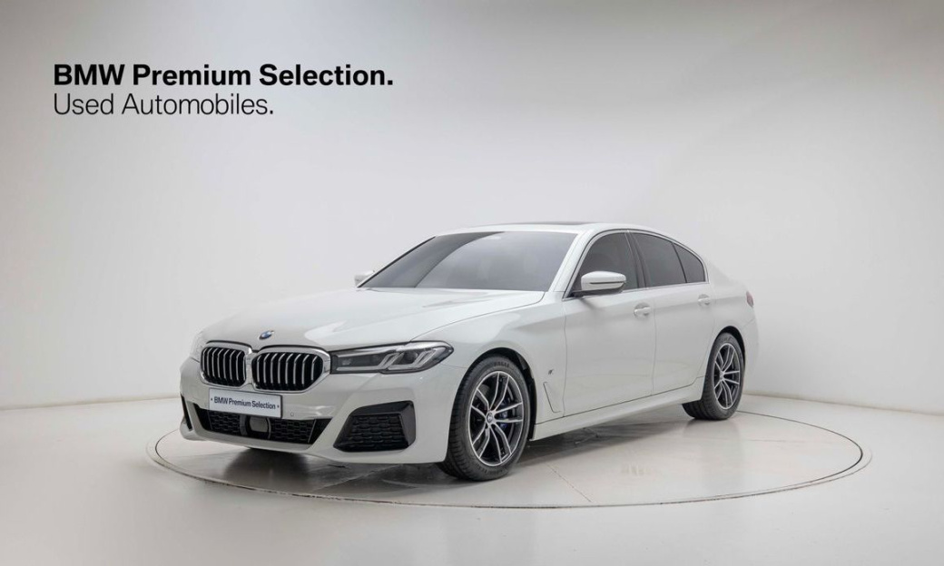 BMW 5-Series 520i M Sport, 2022