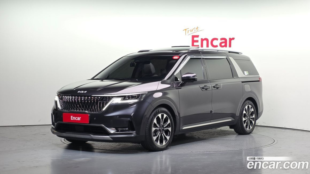 Kia Carnival 9-Seater Signature, 2023